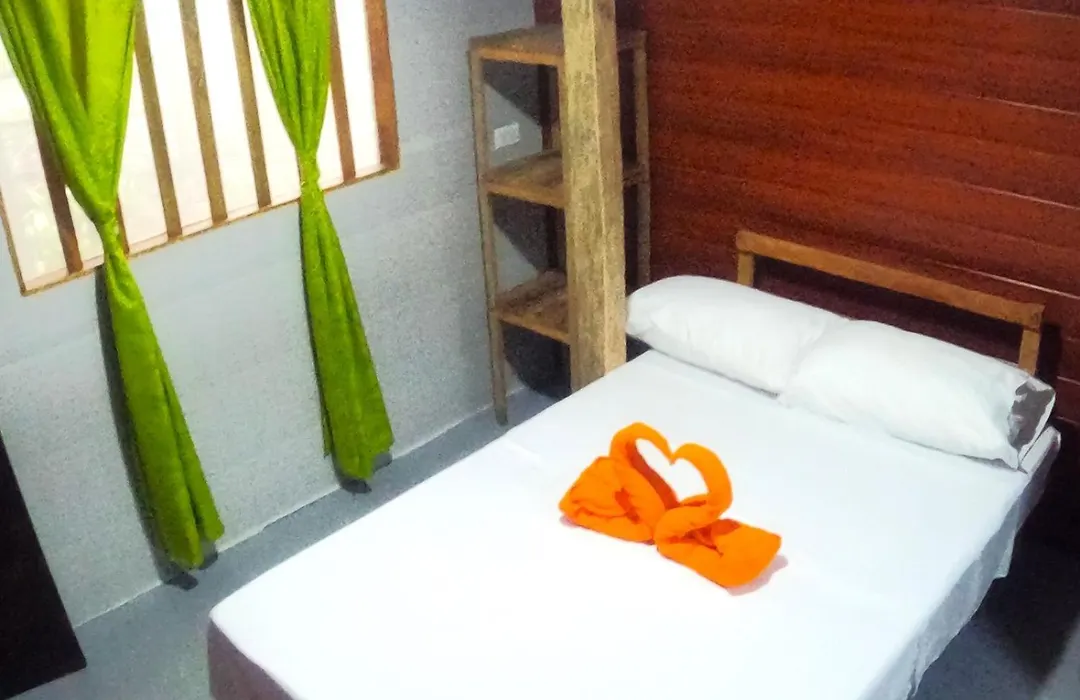 Hostal Oasis Day-1